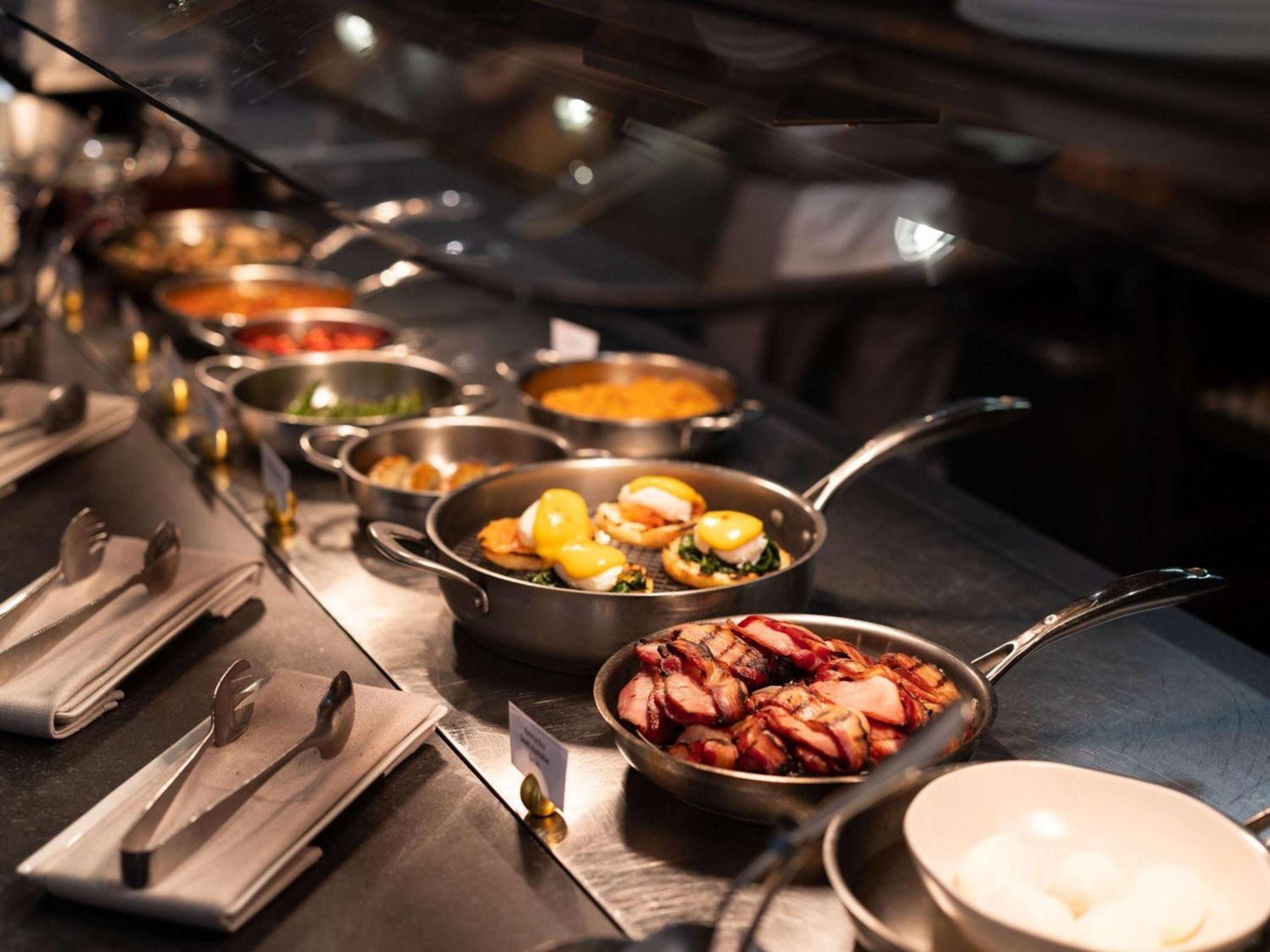 The Playford Adelaide - Mgallery מראה חיצוני תמונה A buffet at a restaurant
